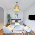Comfortable Family Home In Paris